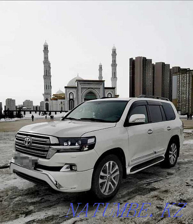 Vip taxi, transfer Toyota Land Cruiser 200. Total 5000tg/hour Astana - photo 1