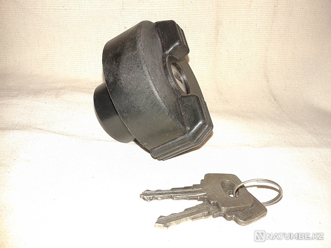 Cap with key for gas tank Almaty - photo 1
