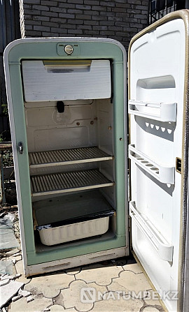 Refrigerator vintage Orsk. The USSR Kostanay - photo 2