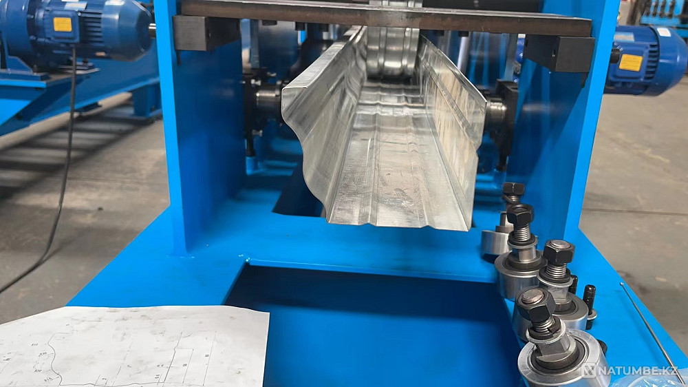 Станок для водосточных желобов квадратно Москва - изображение 1