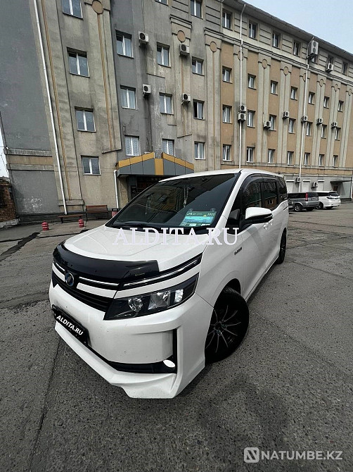 Toyota Voxy lot No. 13 Vladivostok - photo 1