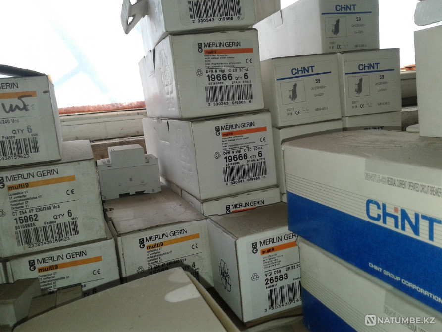 Schneider Electric "MERLIN GERIN" 1Р16А Almaty - photo 3