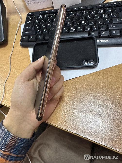 iphone Xs Max 256GB gold Алматы - изображение 3
