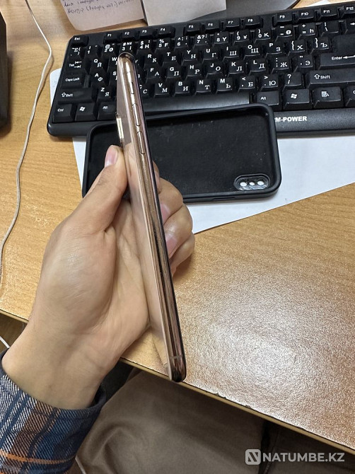 iphone Xs Max 256GB gold Алматы - изображение 4