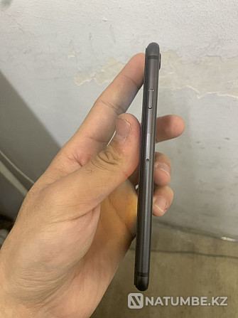 Selling iPhone 8 Almaty - photo 4
