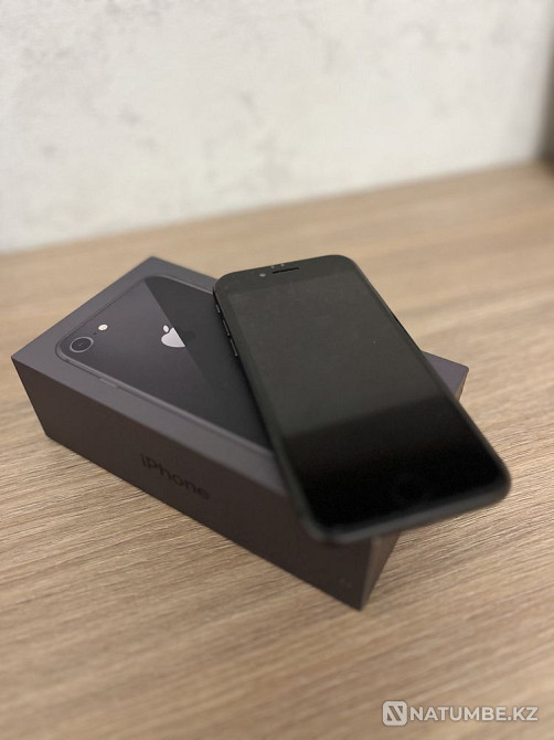 Iphone 8; 64 G; в идеальном состоянии Алматы - изображение 3