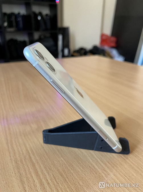 iPhone 11 64GB Almaty - photo 3