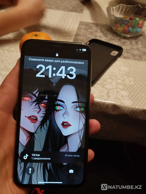 iPhone x 256 память экран целый в комплекте тока зарядка Алматы - изображение 2