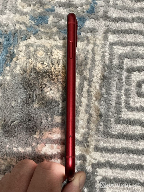 iPhone 11 Red 64GB Алматы - изображение 4