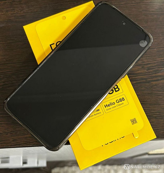 Selling Realme C55 phone Almaty - photo 3