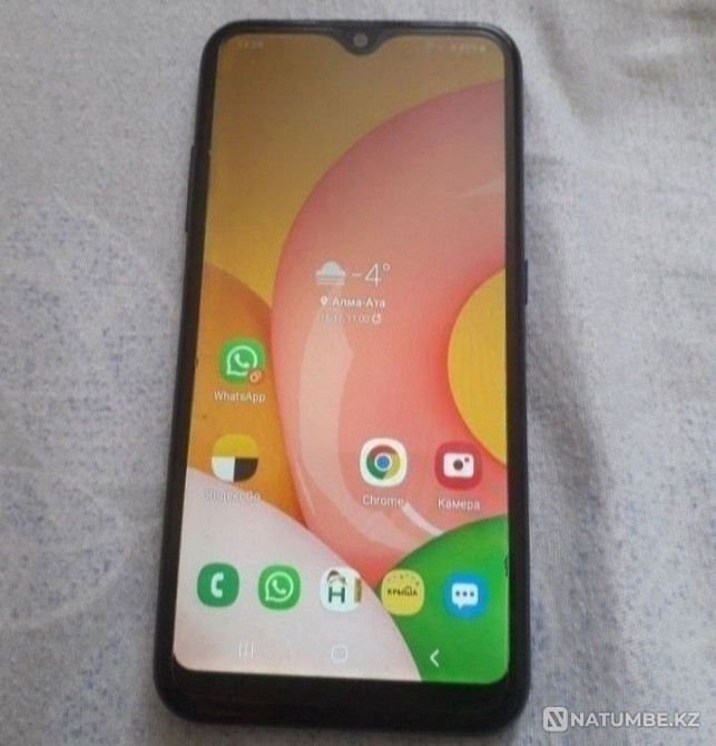 Продам galaxy A01 в хорошем состояний 16ГБ Алматы - изображение 1
