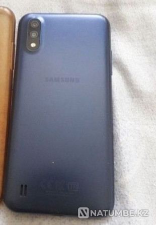 Продам galaxy A01 в хорошем состояний в комплекте чехол; зарядка Алматы - изображение 2