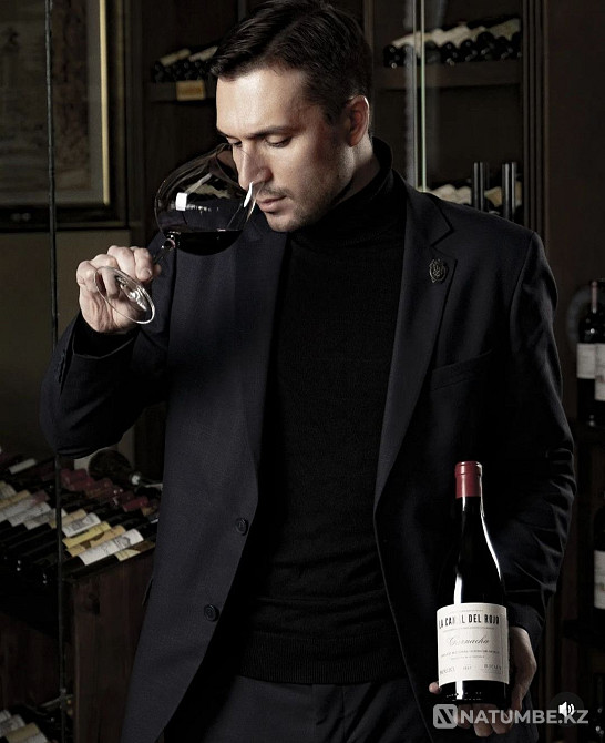 Canon 250d two lenses and two batteries Almaty - photo 4