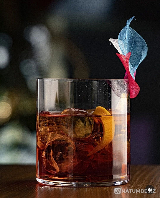 Canon 250d two lenses and two batteries Almaty - photo 5