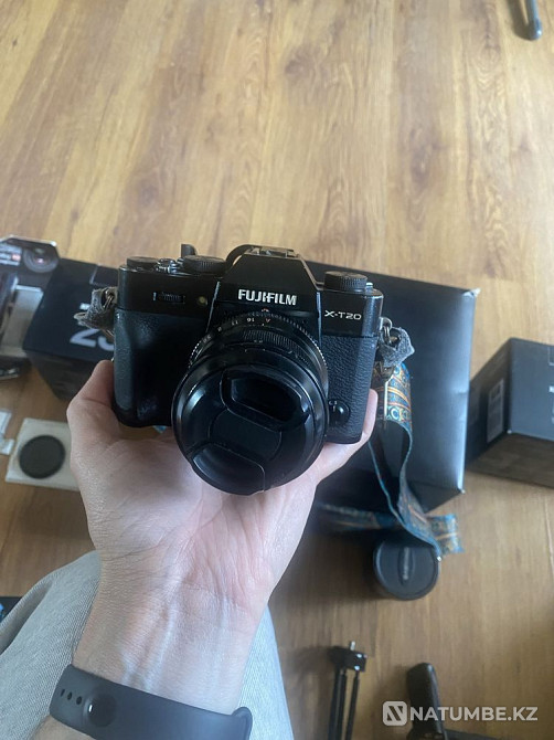 Фотоаппарат fujifilm x-t20 комплектом Алматы - изображение 1