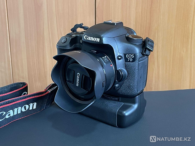 Фотоаппарат Canon EOS 7D Body + Canon EF 50mm f/1.8 STM + Grip Алматы - изображение 2