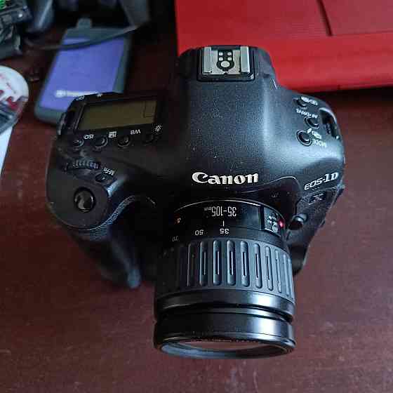 Canon EOS-1D X с объективом 35-105 и двумя батареями Алматы