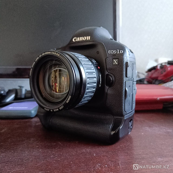 Canon EOS-1D X с объективом 35-105 и двумя батареями Алматы - изображение 1