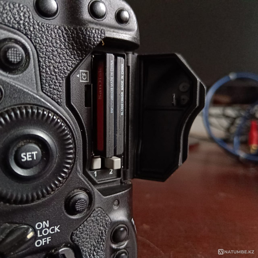 Canon EOS-1D X с объективом 35-105 и двумя батареями Алматы - изображение 3