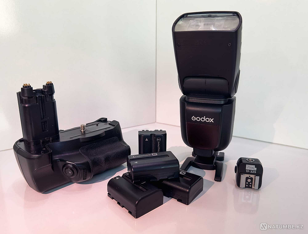 Urgently Sony A77 (SLT-77) + 7 lenses (Sony; Tamron; Zeiss; Minolta) Almaty - photo 6