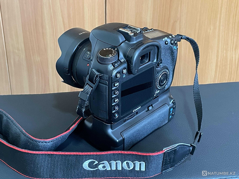 Canon EOS 7D Body + Canon EF 50mm f/1.8 STM + батарейный блок Алматы - изображение 6