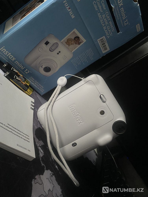Продам цифровой фотоаппарат- FUJIFILM Instax mini 12 Алматы - изображение 3