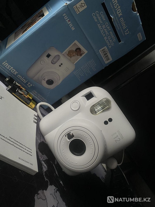 Продам цифровой фотоаппарат- FUJIFILM Instax mini 12 Алматы - изображение 2