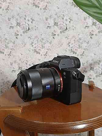 Sony a 7m3 с объективом carl zeiss 55mm Almaty