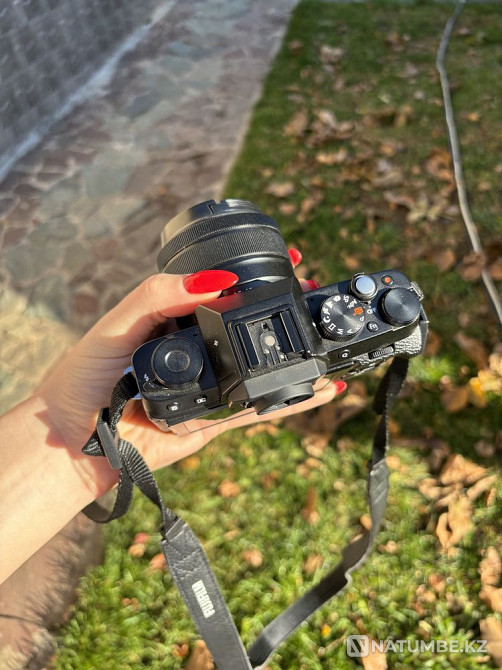 Fujifilm x-t100 Фотоаппарат Алматы - изображение 6