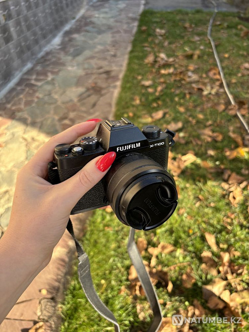 Fujifilm x-t100 Фотоаппарат Алматы - изображение 4