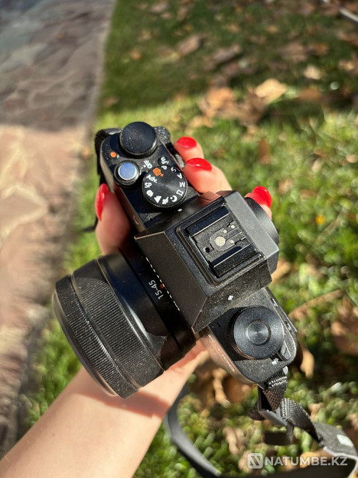 Fujifilm x-t100 Фотоаппарат Алматы - изображение 7