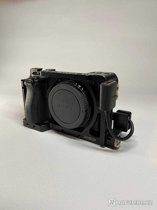 Selling a used Sony A6500 Camera (Carcass) + Cage and more Almaty - photo 1