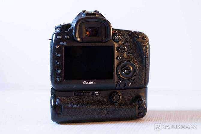 Canon 5D mark III (3 белгі)  Алматы - изображение 3