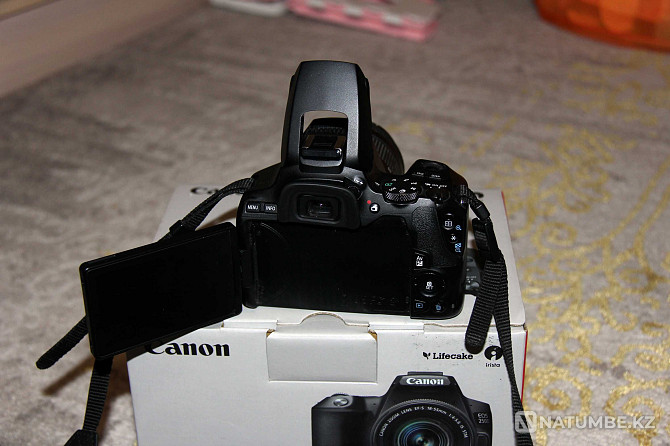 Кәсіби камера Canon 250D 18-55мм STM. Қорап  Алматы - изображение 6
