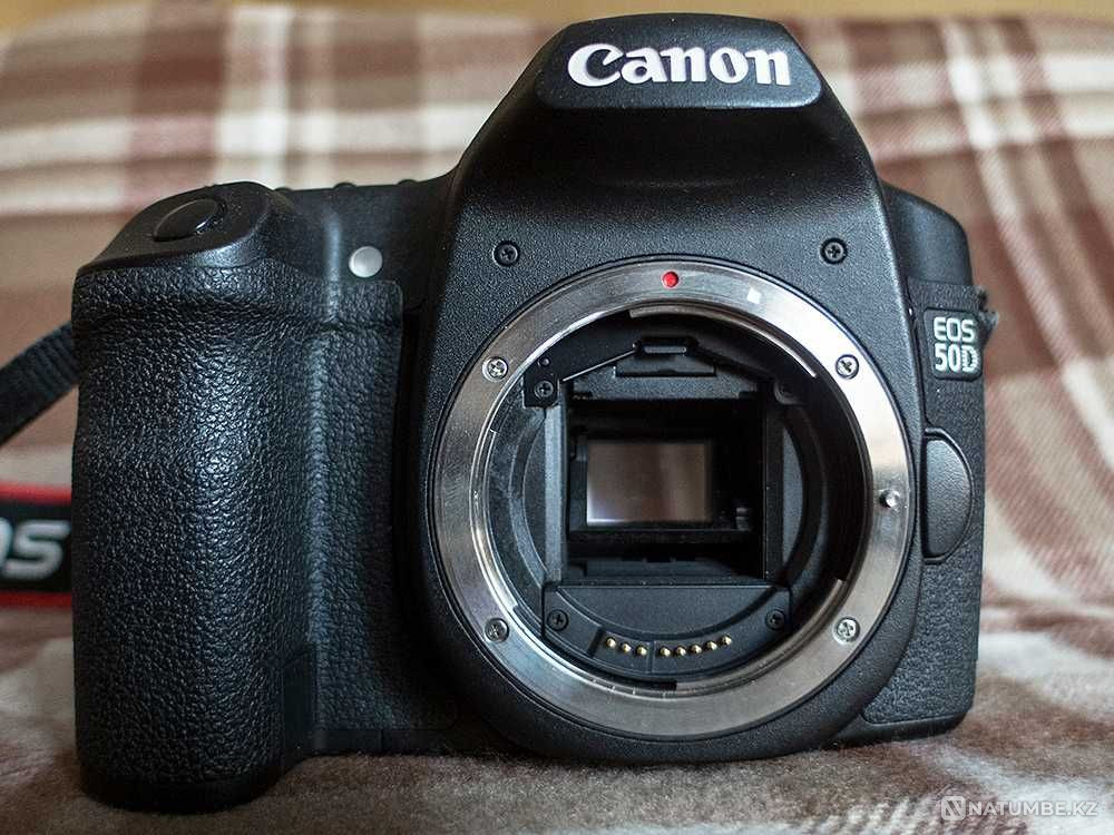 50D (Body) состояние нового + 2 подарка! Алматы - изображение 1