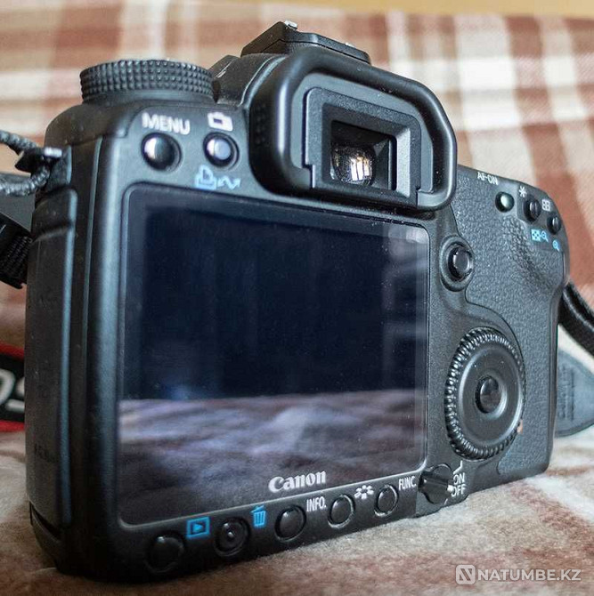 50D (Body) состояние нового + 2 подарка! Алматы - изображение 3