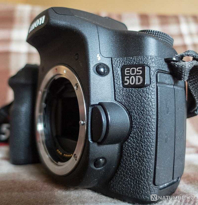 50D (Body) состояние нового + 2 подарка! Алматы - изображение 2