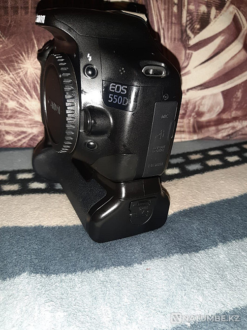 Canon 550d с объективом 18-55 kit в отличном состоянии Алматы - изображение 4