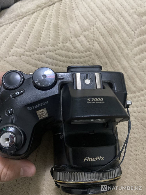Продаю Фотоопарат FinePix s 7000 Алматы - изображение 2