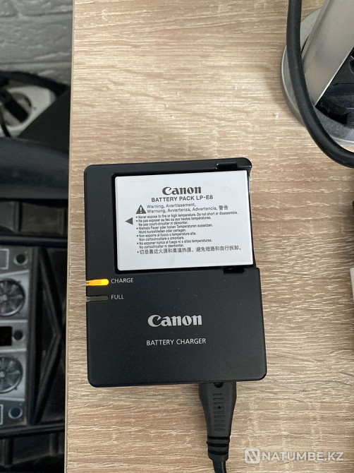 Selling a cannon d550 camera with a bag Almaty - photo 3