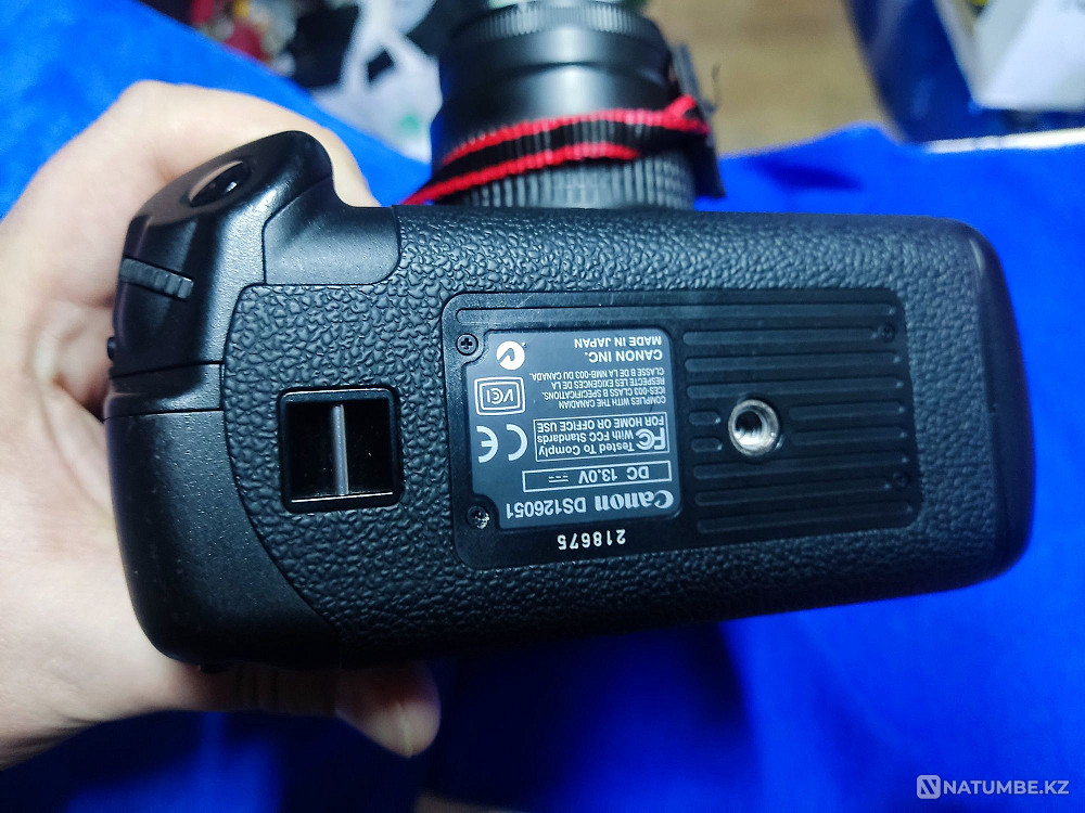 Canon Eos-1D Mark ii тушка из японии Алматы - изображение 7