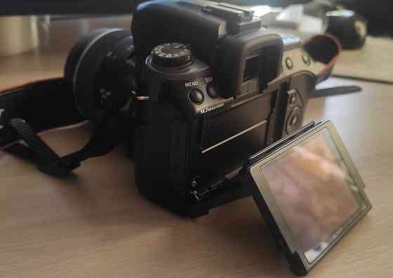 Срочно продам фотоаппарат SONY альфа 550 и вспышку SONY HVL-F42AM Almaty