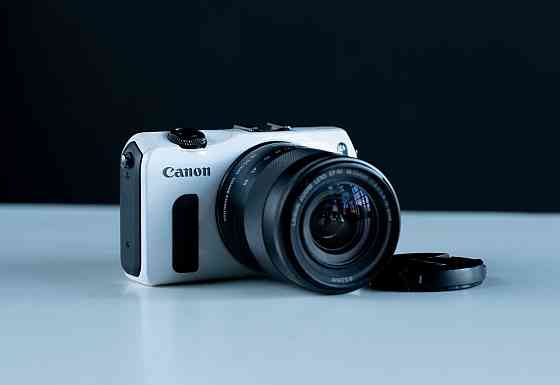 Камера для RAW видео Canon EOS M + объектив Canon 18-55 IS kit Алматы