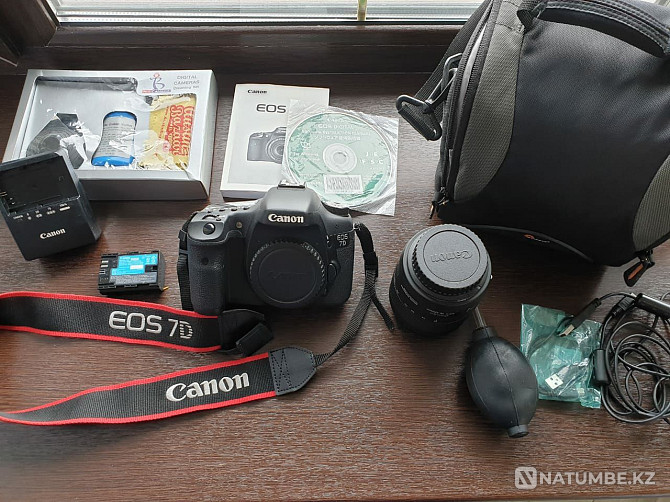 Камера (корпус) Canon 7D; фирмалық баумен.  Алматы - изображение 1