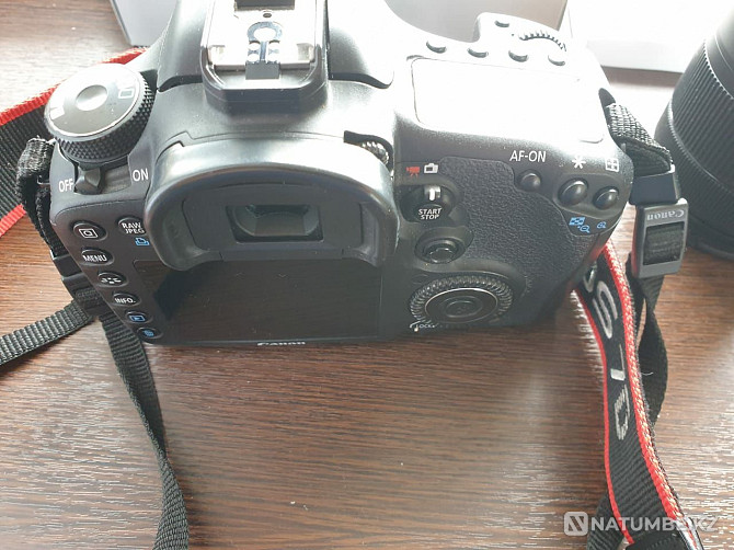 Камера (корпус) Canon 7D; фирмалық баумен.  Алматы - изображение 3