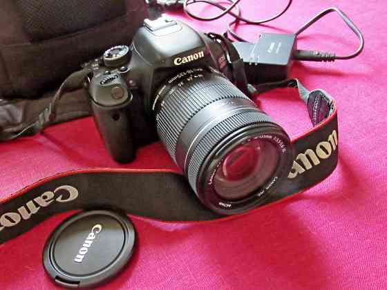 Цифровой фотоаппарат Canon 600D c объективом 18-135 мм  Алматы