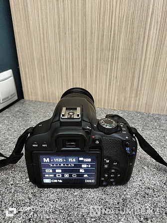 Canon 800d ; пробег 20000;обиектив 18-135 состояние отличное Алматы - изображение 4