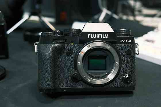 Fujifilm X-T2 в среднем состоянии с объективом 35мм 1.4/Торг Almaty