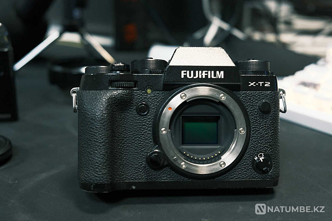 Fujifilm X-T2 в среднем состоянии с объективом 35мм 1.4/Торг Алматы - изображение 6