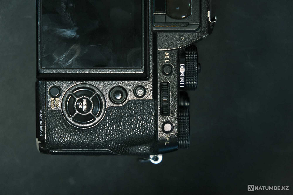 Fujifilm X-T2 в среднем состоянии с объективом 35мм 1.4/Торг Алматы - изображение 4